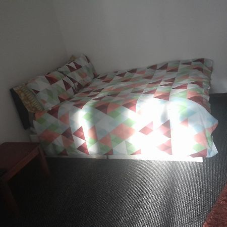 Апартаменты Lovely 1-Bed Studio In Лондон Экстерьер фото