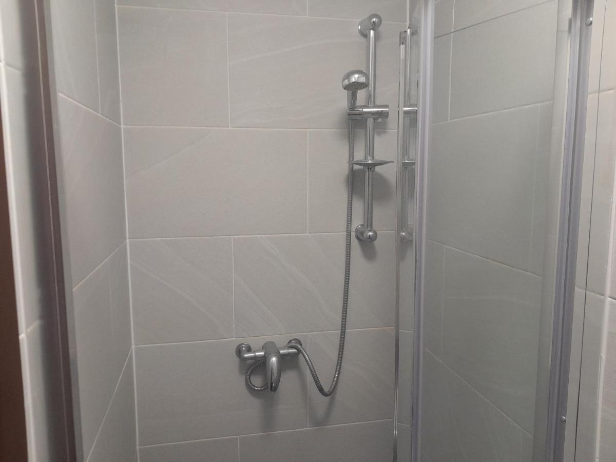 Апартаменты Lovely 1-Bed Studio In Лондон Экстерьер фото